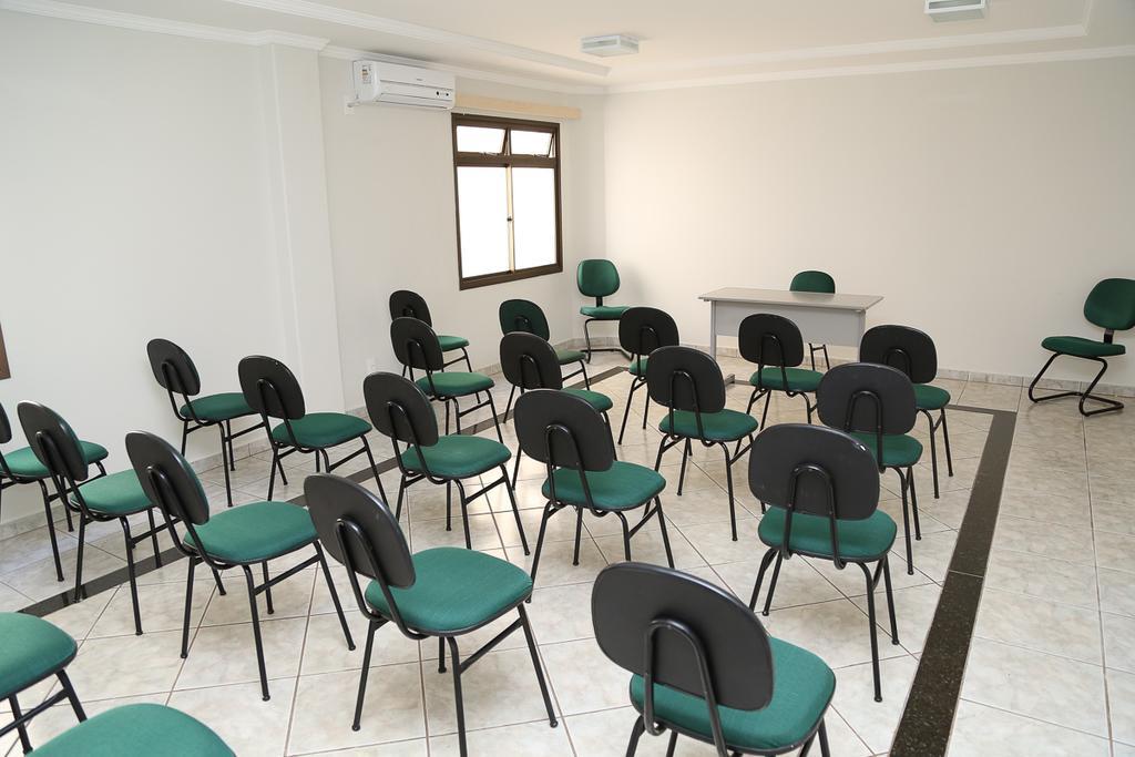Big Executive Hotel Araguari Luaran gambar